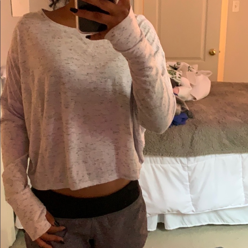 cropped long sleeve shirt